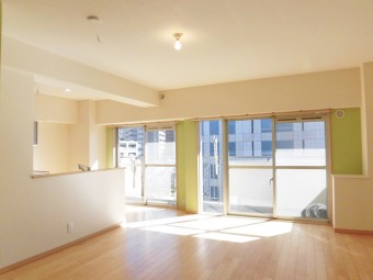 樹木の素材感にこだわったマットな質感のキッチン 渋谷区I様邸 樹木の素材感にこだわったマットな質感のキッチン 渋谷区I様邸